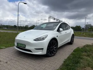 Tesla Model y 2022
