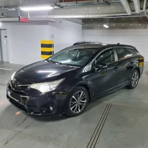 Toyota Avensis III 1.8 Premium MS 2016