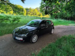 Alfa Romeo 147 1.9 JTD 16V M-Jet Distinctive 2005
