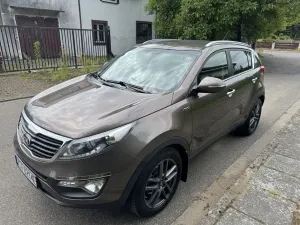 Kia Sportage III 2.0 CRDI 4WD Automatik Dream-Team Edition 2013