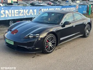 Porsche Taycan 2022