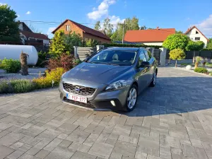Volvo V40 D2 2014