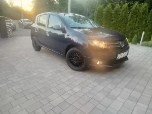 Dacia Sandero II 1.2 16V 75 Laureate 2015