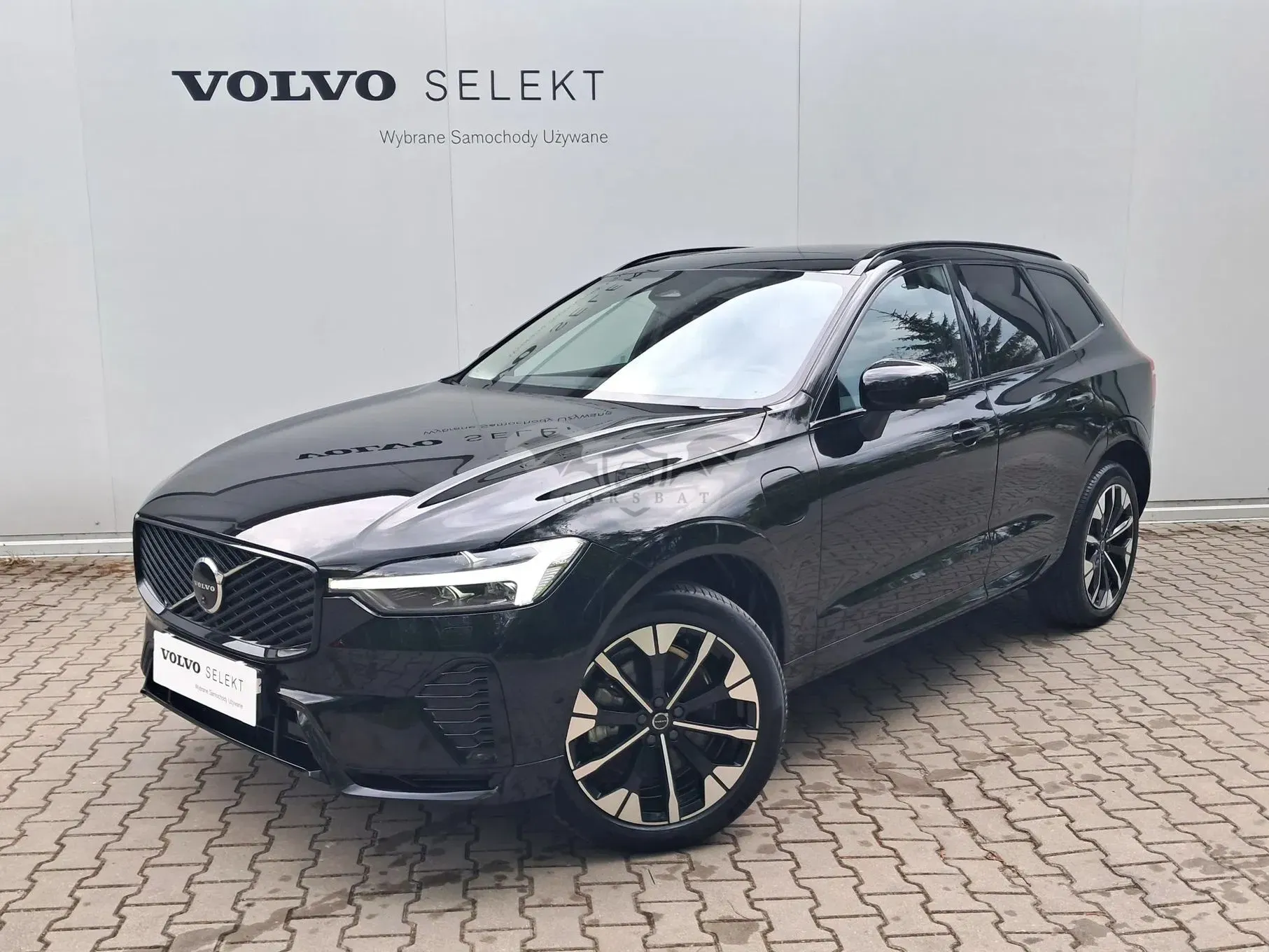 Volvo XC60 II T6 Plug-In Hybrid AWD Ultra Dark 2025