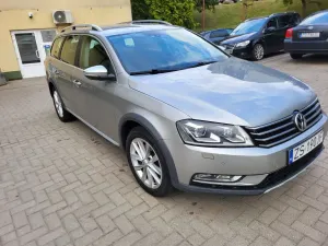 Volkswagen Passat B7 2.0 TDI 4Mot Highline DSG 2013