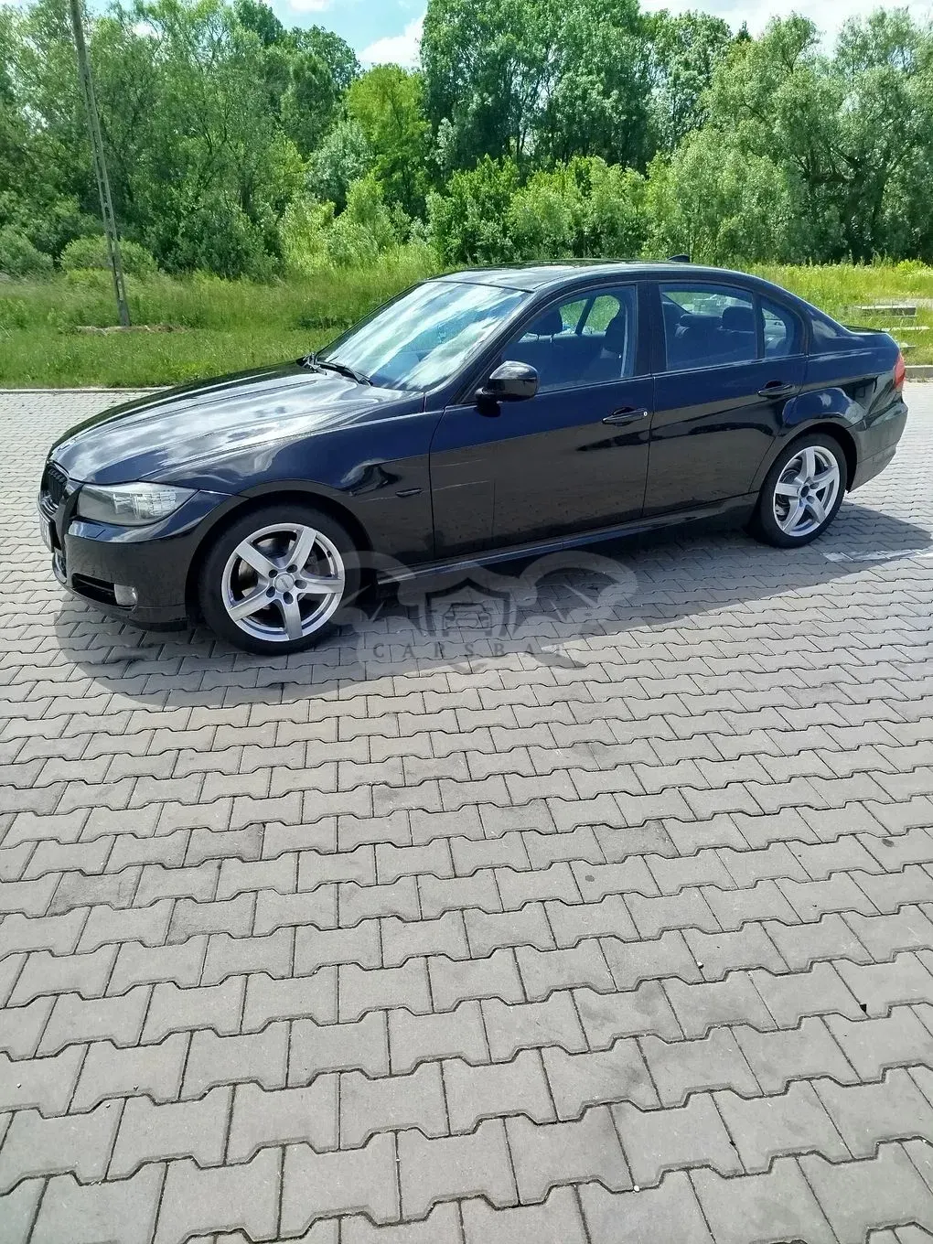 BMW 3 Series E90/E91/E92/E93 318i 2010