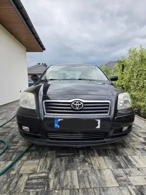 Toyota Avensis II 1.8 VVT-i Sol 2005