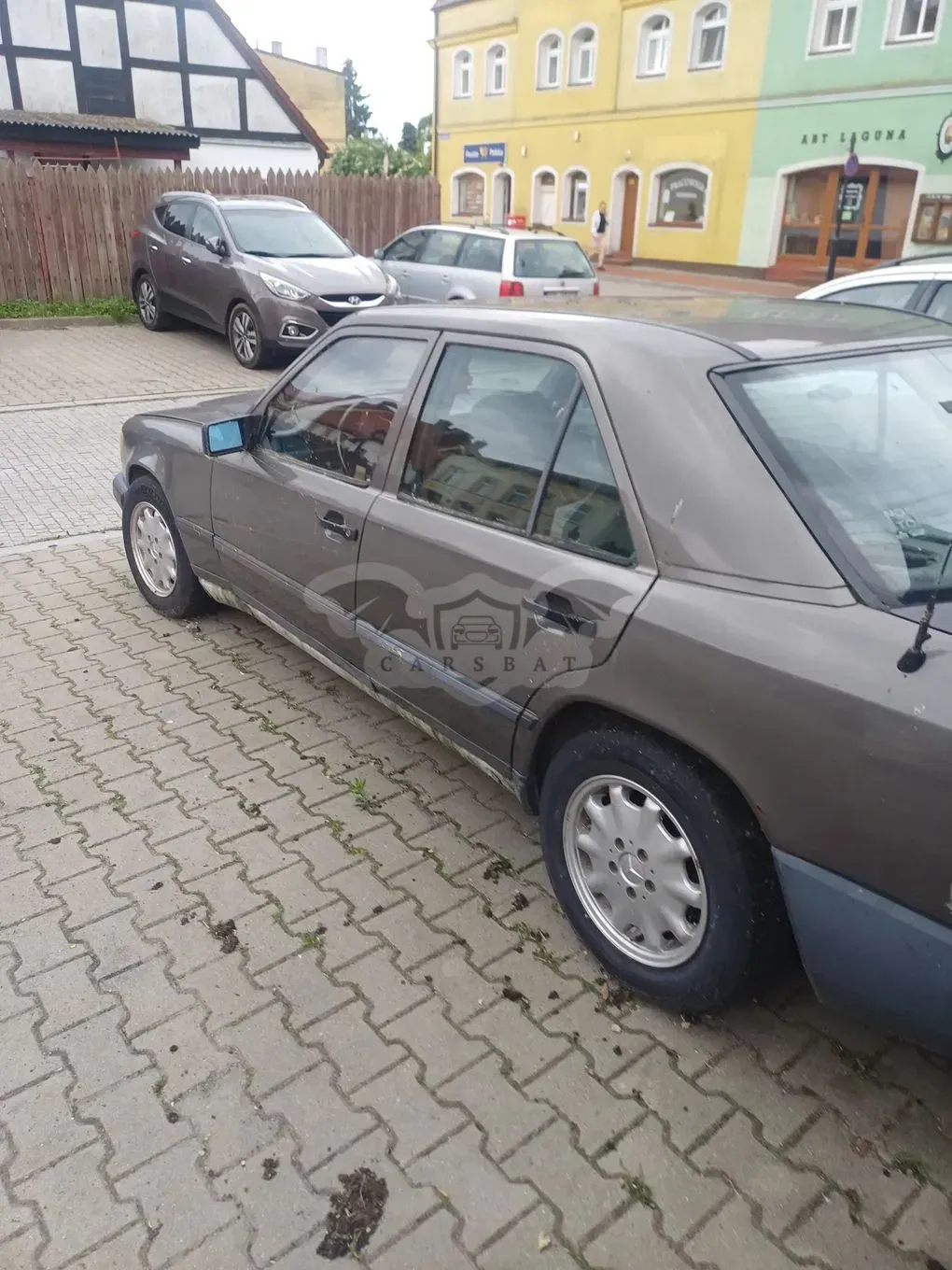 Mercedes-Benz E 1989