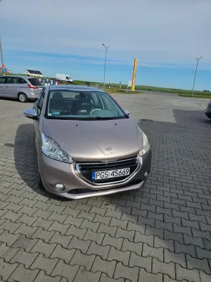 Peugeot 208 I 2012