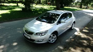 Opel Astra J 1.4 Turbo Cosmo 2010