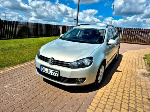Volkswagen Golf VI 1.6 TDI Comfortline 2010