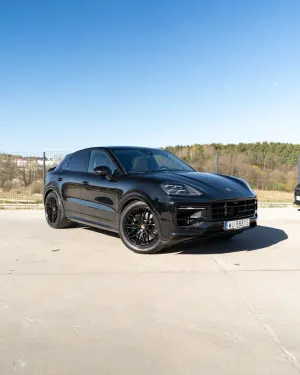 Porsche Cayenne III GTS 2024