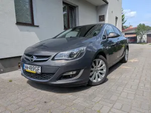 Opel Astra J 2013
