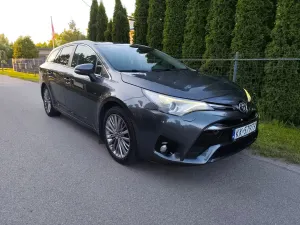 Toyota Avensis III Touring Sports 1.8 Multidrive S Executive 2016