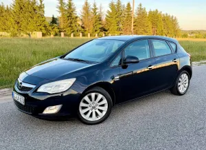 Opel Astra J 1.6 Edition 2010