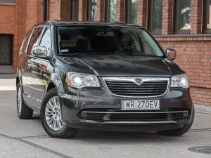 Lancia Voyager 2.8CRD Gold 2012