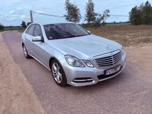 Mercedes-Benz E W212/W207 200 CGI BlueEFFICIENCY Automatik Avantgarde 2011