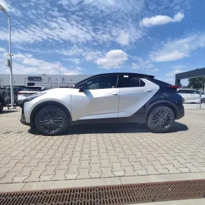 Toyota C-HR 2.0 Hybrid Dynamic Force Tokyo Edition 2026