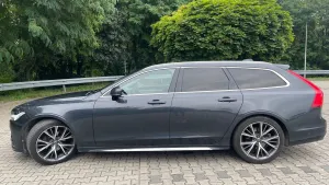 Volvo V90 D4 Momentum 2017