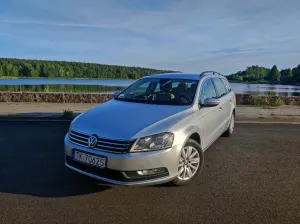 Volkswagen Passat B7 2.0 TDI Comfortline 2012