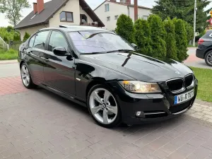 BMW 3 Series E90/E91/E92/E93 320d DPF Edition Sport 2011