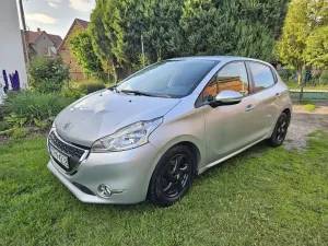 Peugeot 208 I 1.4 HDi Active 2014