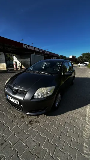 Toyota Auris I 2.0 D-4D Luna 2008