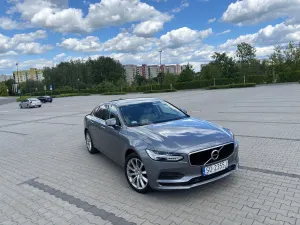 Volvo S90 D4 Momentum 2017