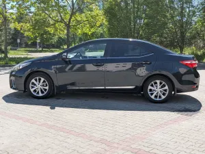 Toyota Corolla Seria E16 1.6 Prestige 2015
