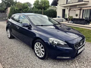 Volvo V40 II D2 Momentum 2013