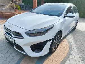 Kia Ceed III 1.6 GDI PHEV L Business Line DCT 2022