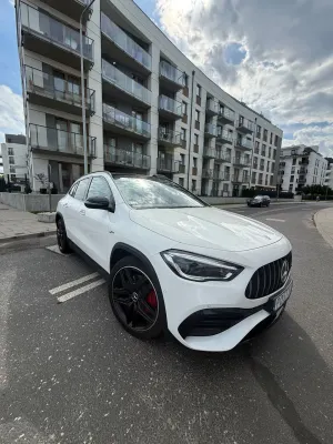 Mercedes-Benz GLA 2021