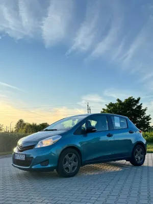 Toyota Yaris III 1.0 Sol 2012