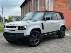 Land Rover Defender 2026