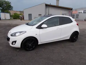 Mazda 2 II 1.3 MZR Active 2011