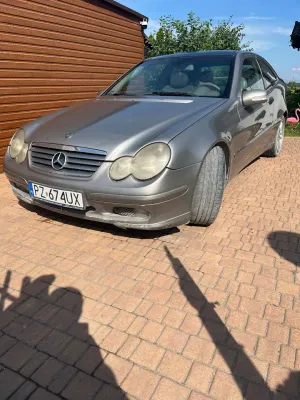 Mercedes-Benz C W203 2003