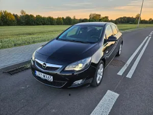 Opel Astra J 1.4 Turbo ecoFLEX Start/Stop Active 2010