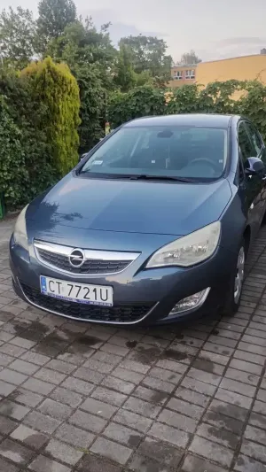 Opel Astra J 1.6 2009