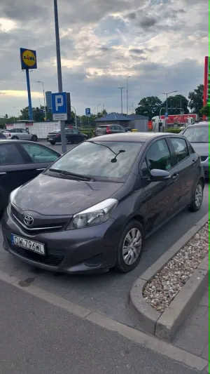 Toyota Yaris III (2011-2019) 2013