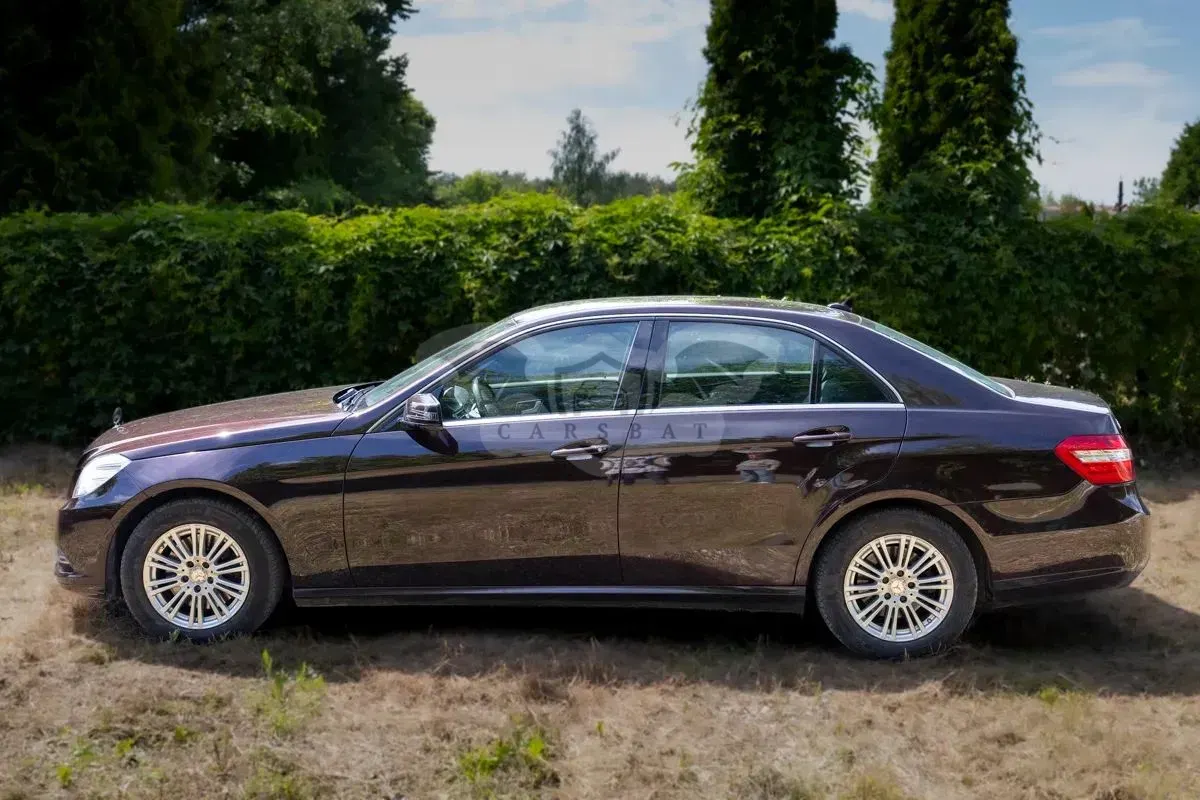 Mercedes-Benz E W212/W207 250 CDI DPF BlueEFFICIENCY Automatik 2012