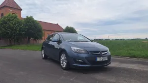 Opel Astra J 1.4 Turbo 2013