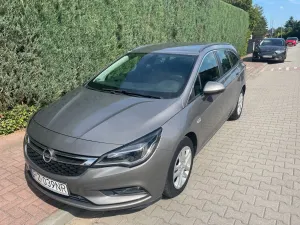 Opel Astra K 1.4 T Enjoy 2017