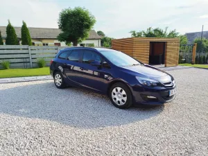 Opel Astra J 1.4 Turbo 150 Jahre 2013