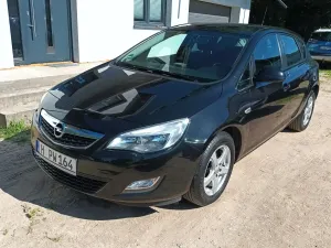 Opel Astra J 1.4 Innovation 2012