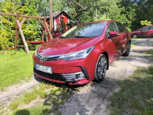 Toyota Corolla Seria E16 2017