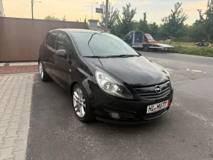 Opel Corsa D 1.4 16V Color Edition 2010