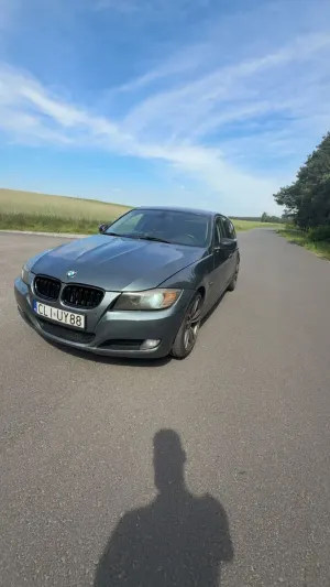 BMW 3 Series E90/E91/E92/E93 318d 2010