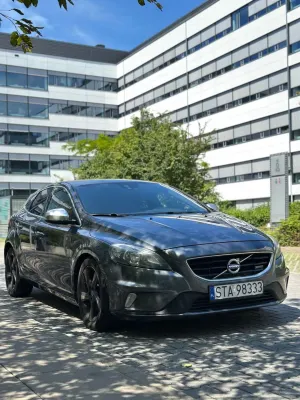 Volvo V40 II D4 R-Design 2013