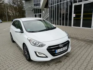 Hyundai i30 II 1.6 CRDI Family+ 2016