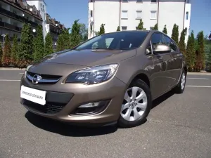 Opel Astra J 1.6 Cosmo EU6 2014